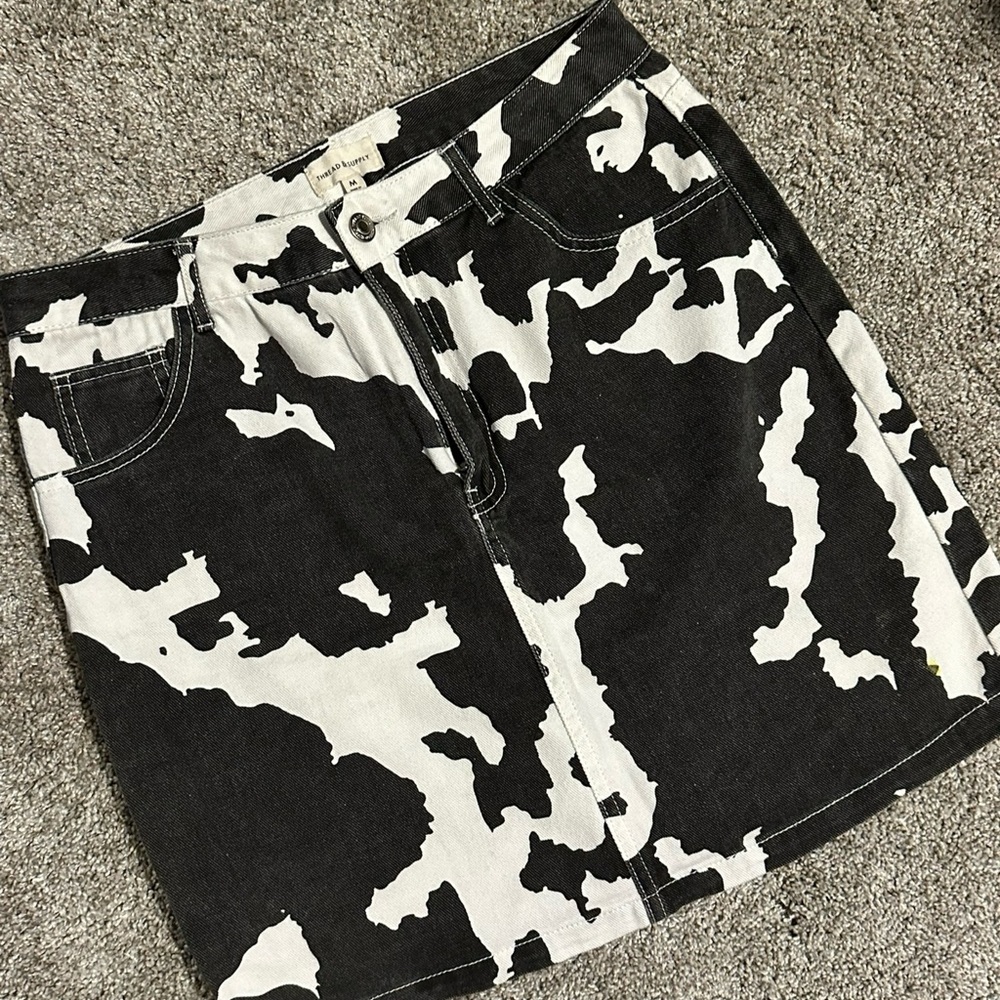 Thread & Supply, size medium
